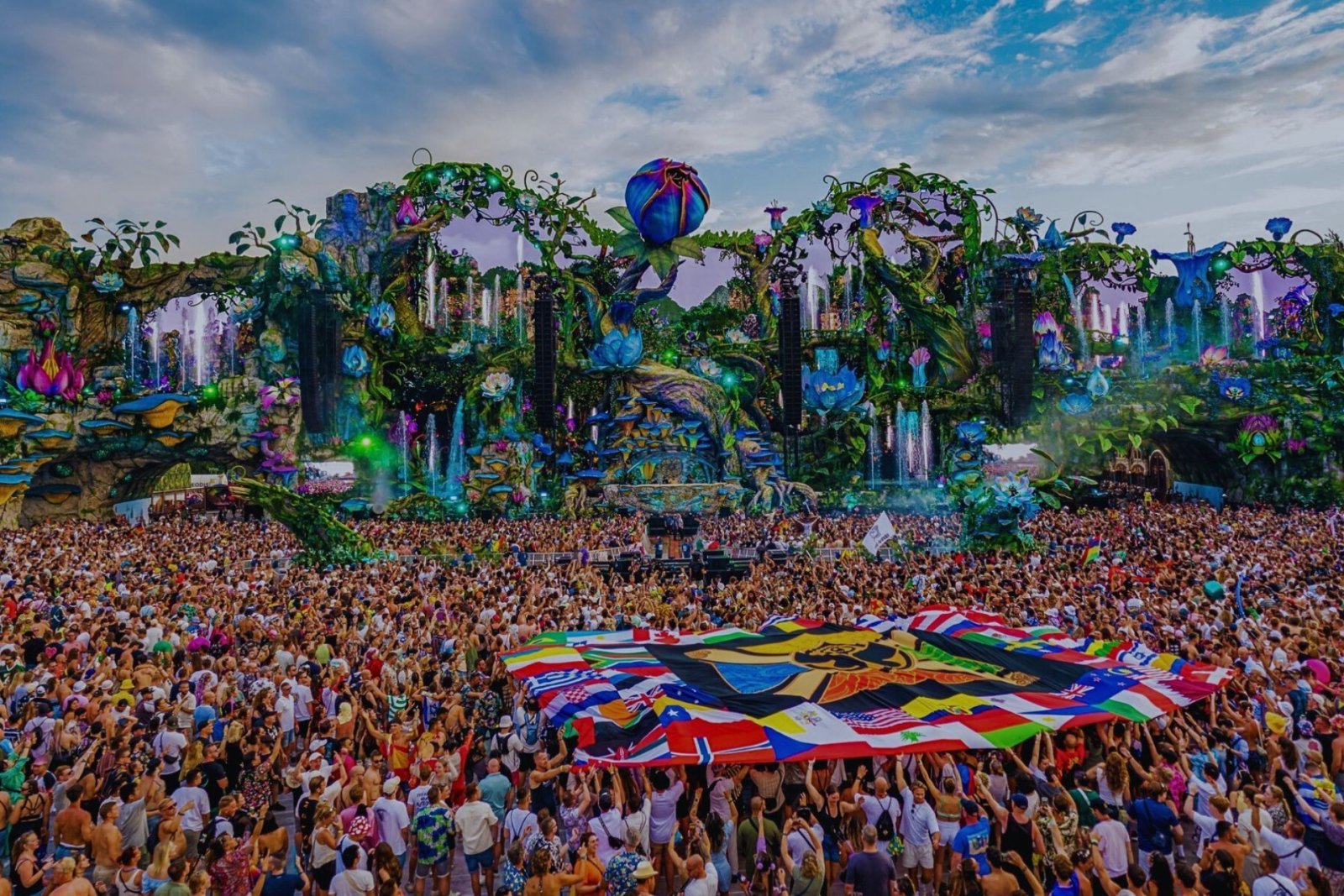 Tomorrowland.jpg